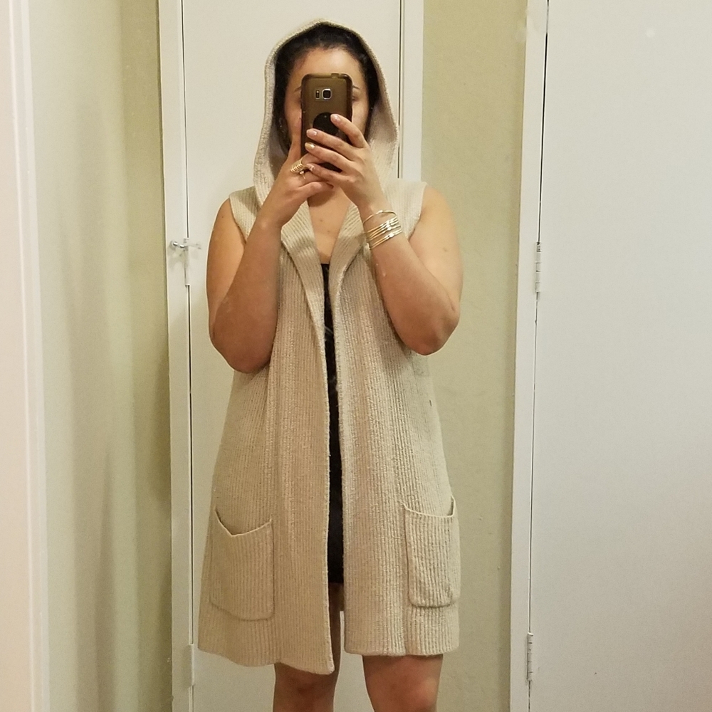 Merona Sleeve Less Sweater